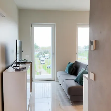Apartment Seafront Modern Farmont Acquamarine *