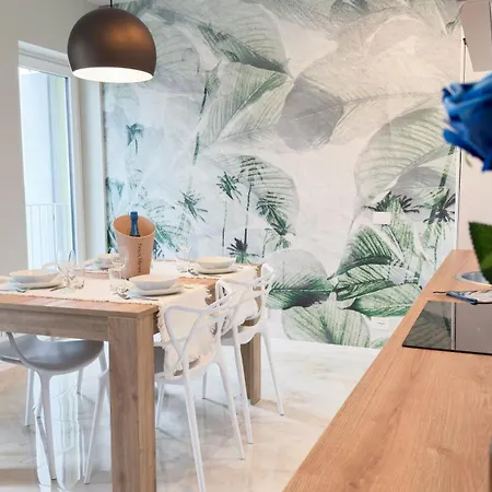 Apartment Seafront Modern Farmont Acquamarine *